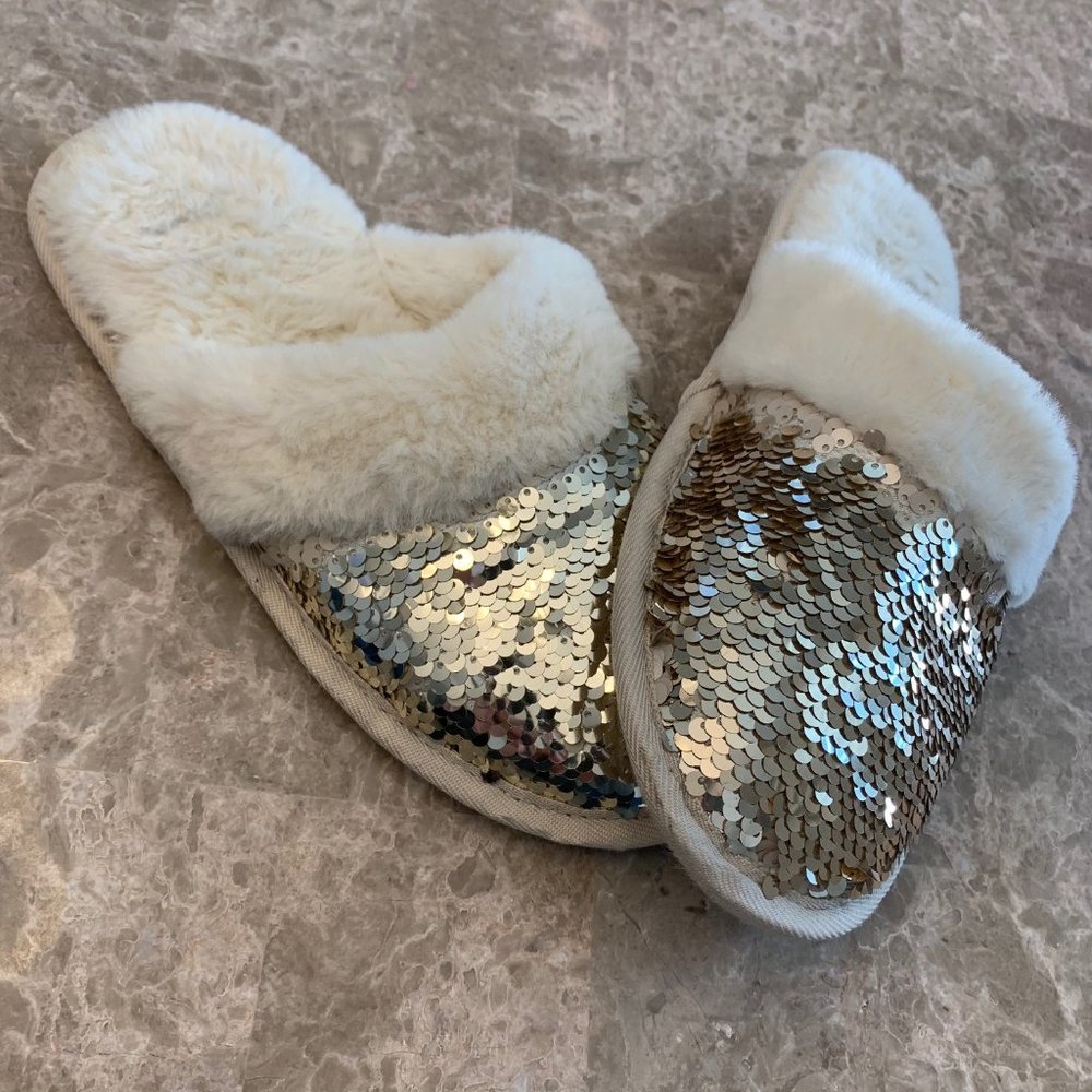 Gold Sequin Slippers Size 6-7